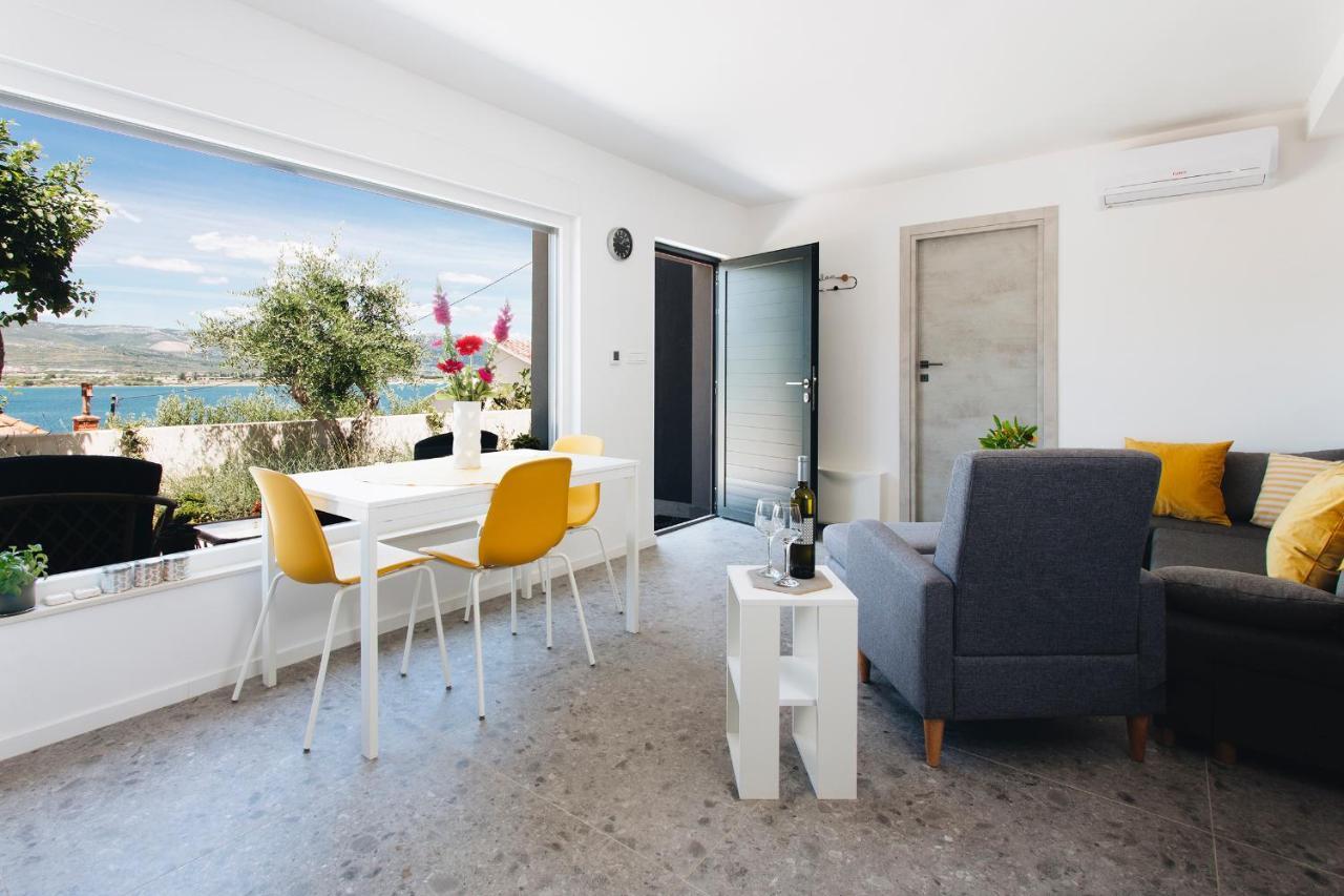 Villa Magna - Seaside Villa With Pool And Sauna โตรกีร์ ภายนอก รูปภาพ