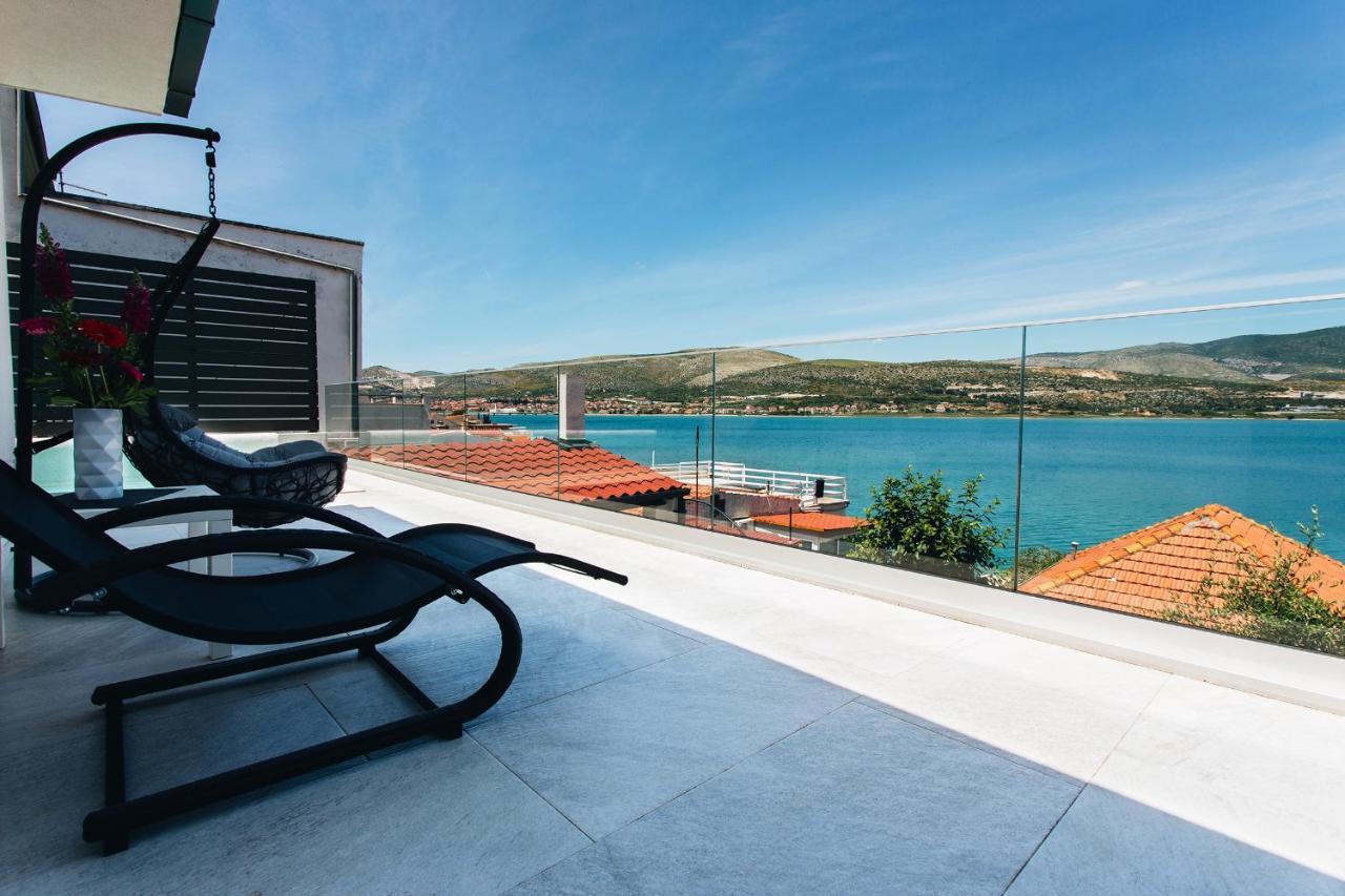 Villa Magna - Seaside Villa With Pool And Sauna โตรกีร์ ภายนอก รูปภาพ